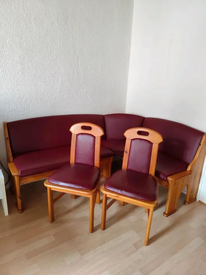 Eckbank mit 2 Stühle/ Holz