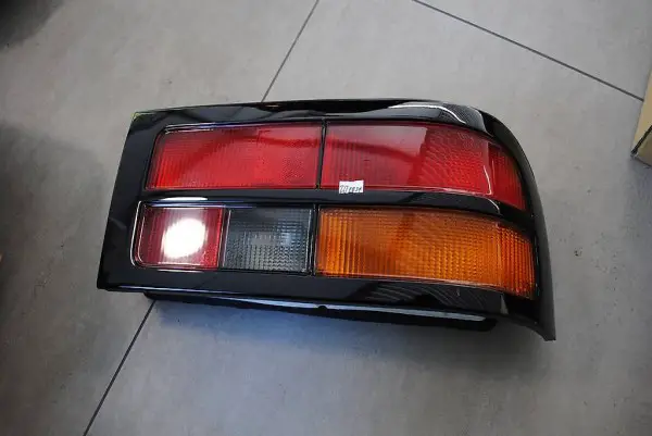  Original Mazda RX-7 FC Heckleuchte rechts