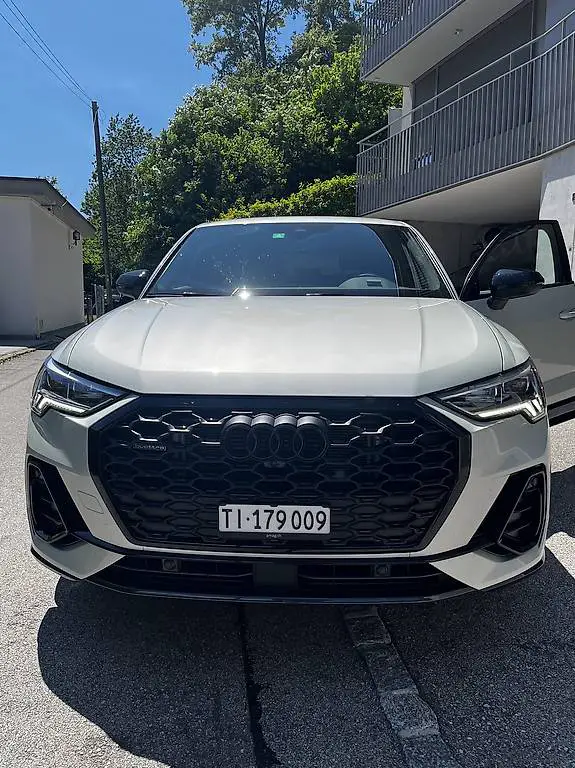 Audi Q3 Sportback 35 TDI S line 2000ccm