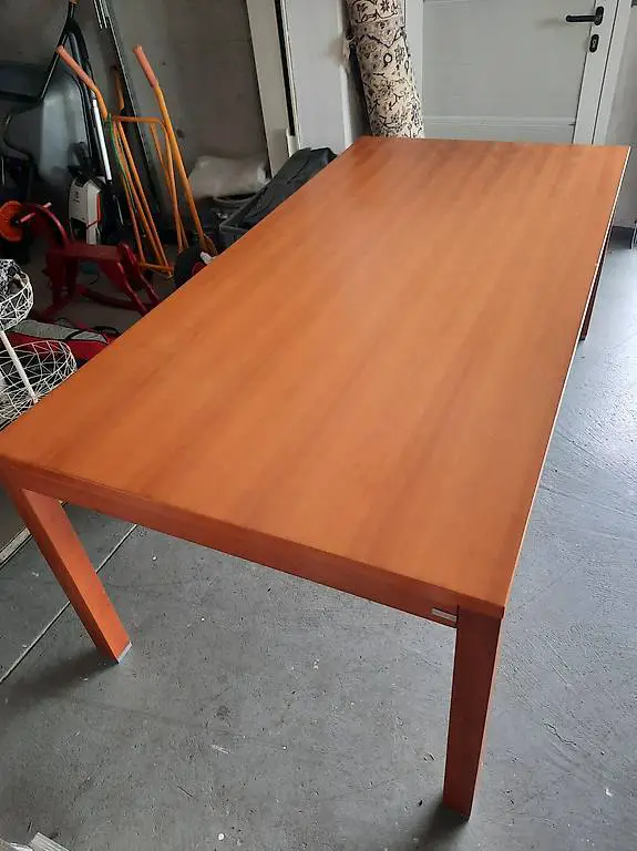 Kirschbaum Tisch massiv.