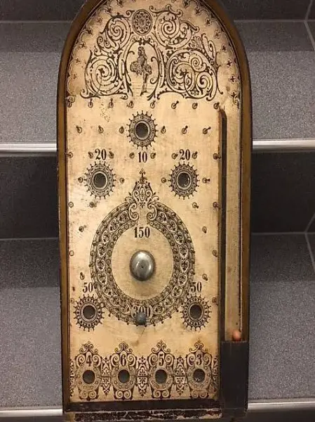 Antikes Bagatelle/Geschicklichkeitsspiel