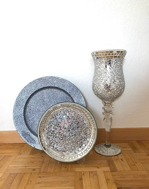 Weinglas aus Bruchglas