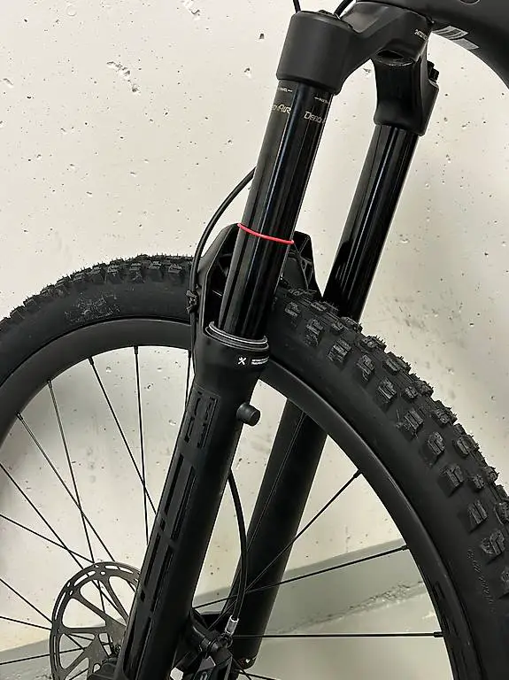 RockShox ZEB Select+, DebonAir Luftfeder, Charger 3 RC2 Dämp