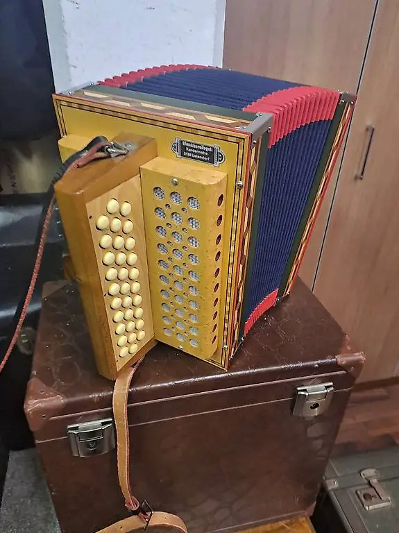 Schwyzerorgeli ton A. 3chorig