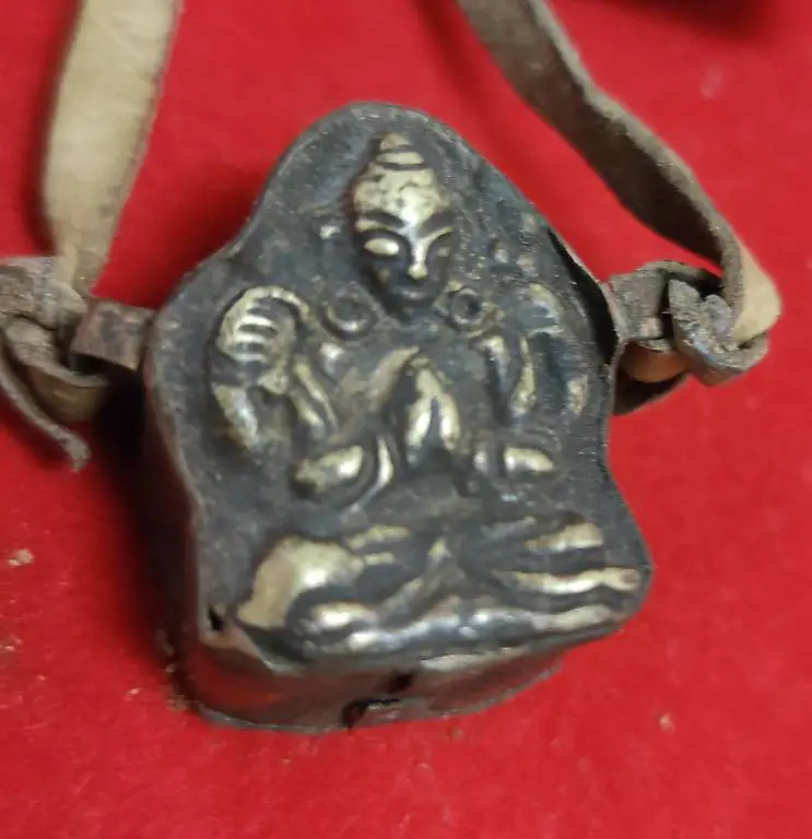 Kharachheri Amulett- Box aus Tibet