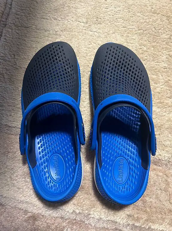 Crocs NEU gr 4 LiteRide