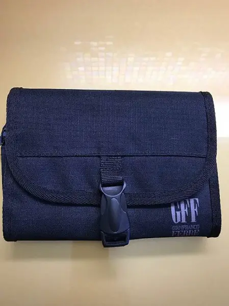 Neues Maniküre Set von GFF Gianfranco Ferre Kulturbeutel