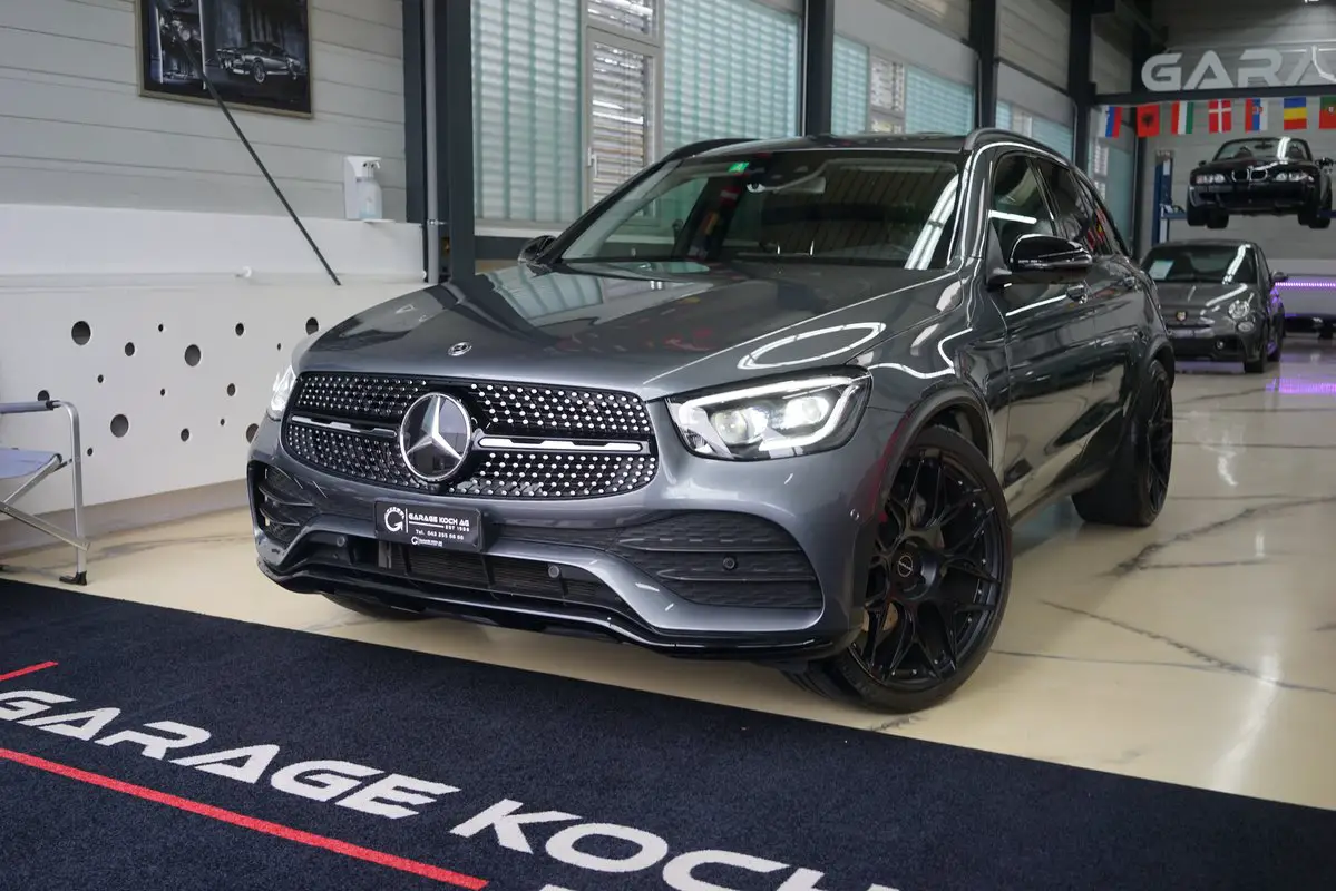 mercedes-benz glc 300 d amg line 4matic 9g-tronic