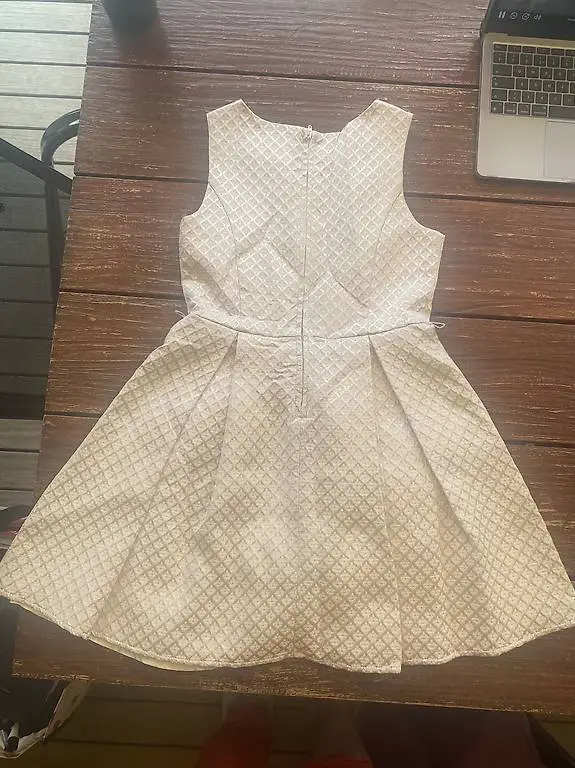 Schönes Kleid, 12 Jahre, beige-gold, wie neu