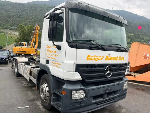 mercedes-benz, actros 2544, abrollkipper (haken)