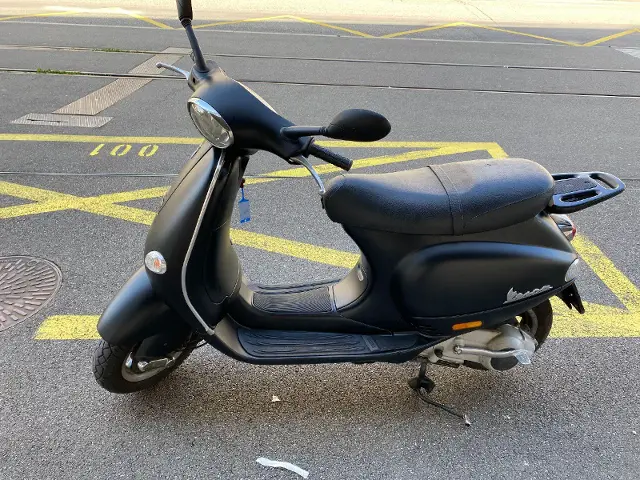 piaggio vespa 125 et4