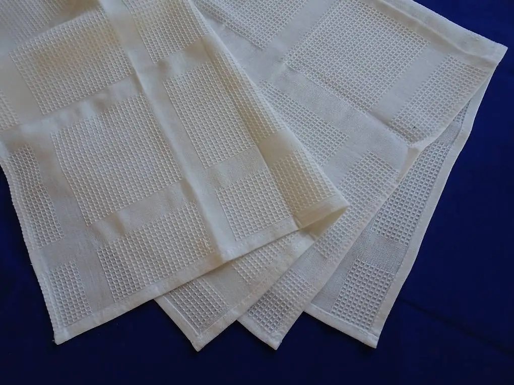 2Stück Küchen-/Handtücher weiss, NEU, 74x54cm. Baumwolle