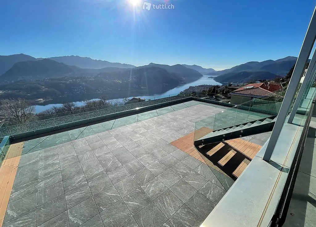  D2203-4: Appartamento signorile con spettacolare vista lago