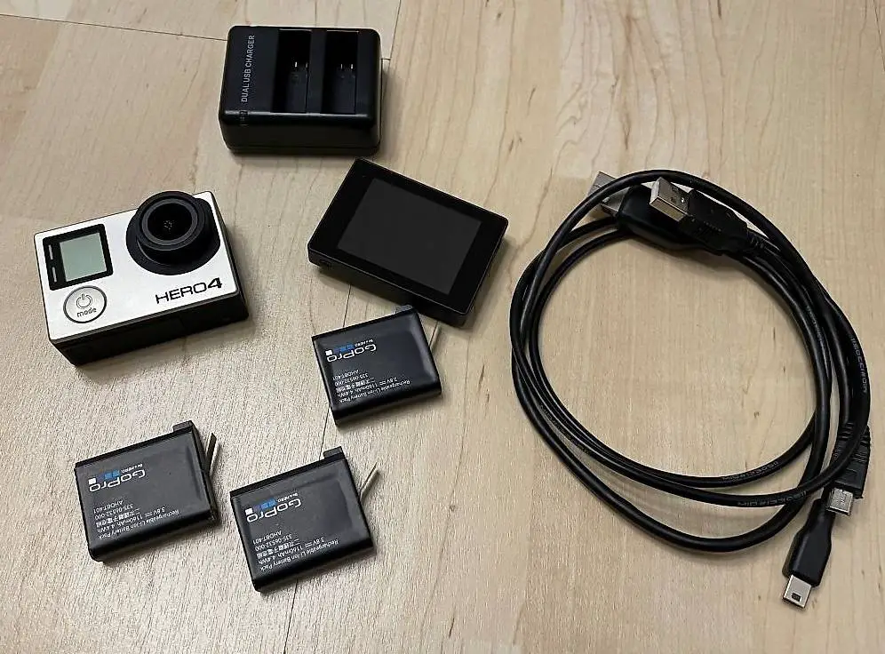 GoPro Hero 4 Set mit Gimbal und Zubehör