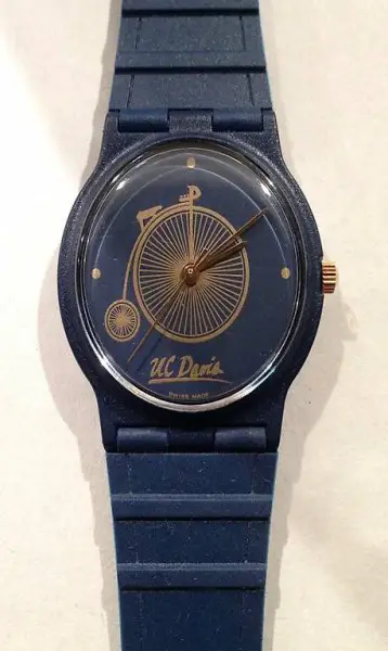 Neue Quarzarmbanduhr