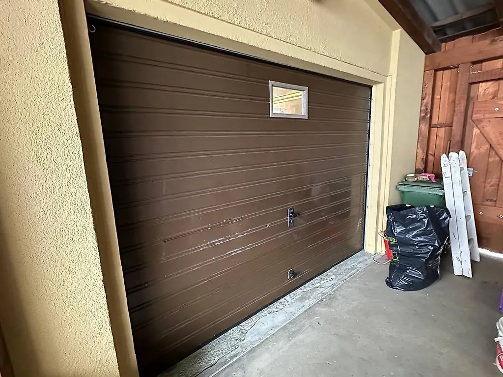 Garagentor muss abgeholt werden