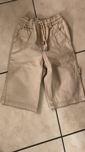 Kurze hosen grösse 98