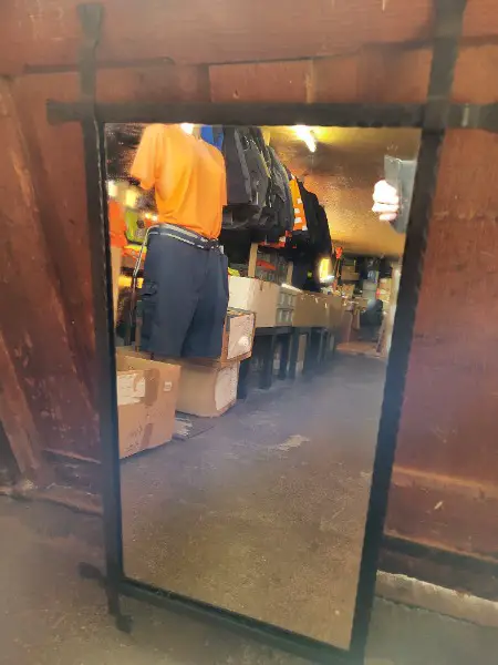 Spiegel mit Schmiedeeisen Umrandung