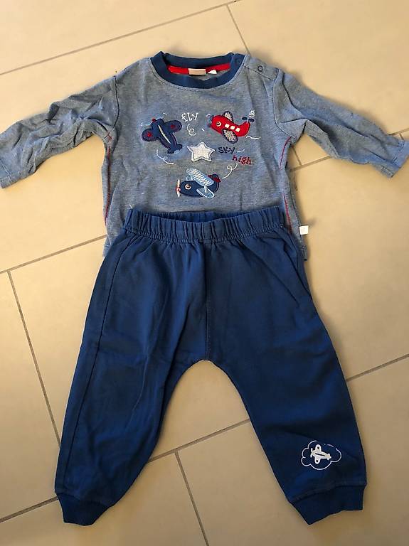 Jogginganzug / Trainingsanzug in Grösse 74