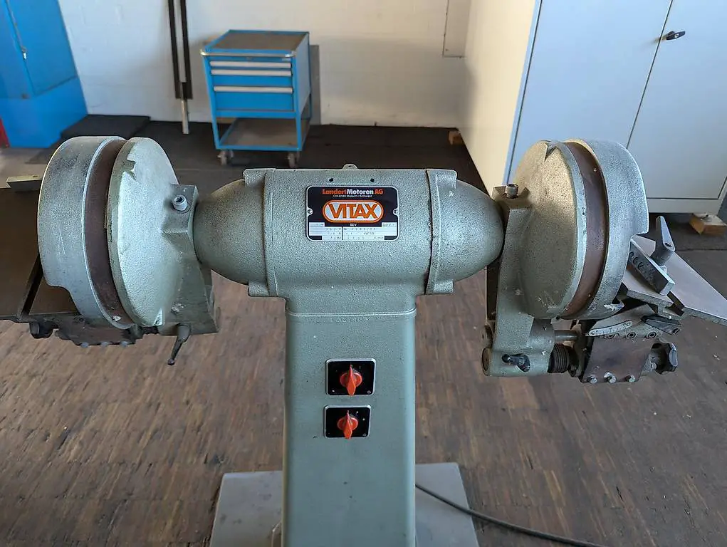 Vitax V2 - Schleifmaschine