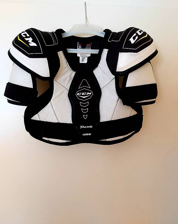 Eishockey-Brustschutz CCM zu verkaufen