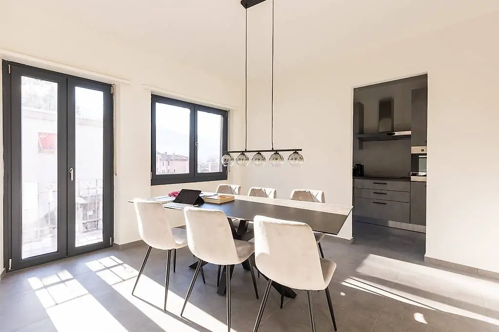 splendida proprietà bifamiliare a giubiasco