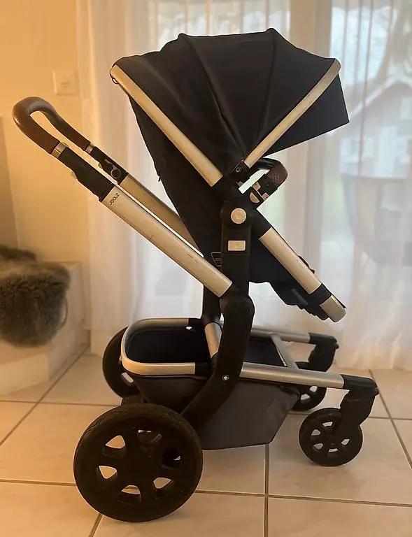 Joolz Day 2 Kinderwagen mit Zubehör