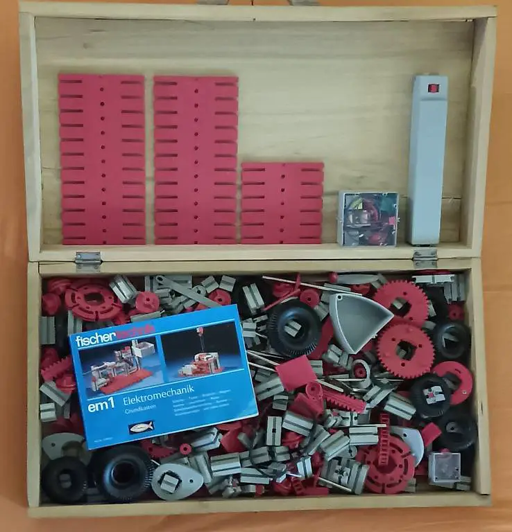 Fischertechnik (em1 Elektromechanik / Grundkasten)