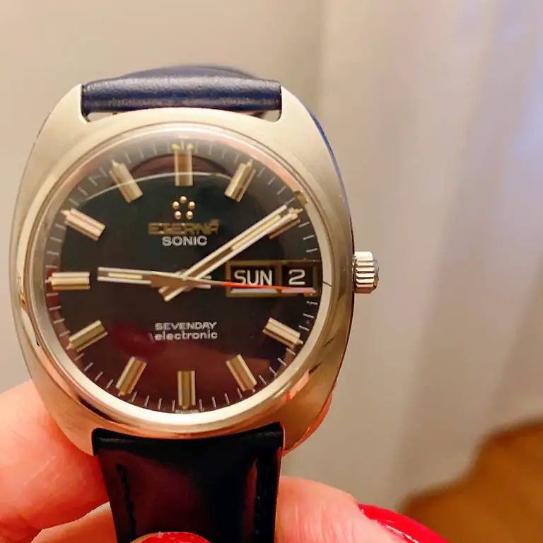 Eterna Sonic Sevenday Stimmgabel Uhr