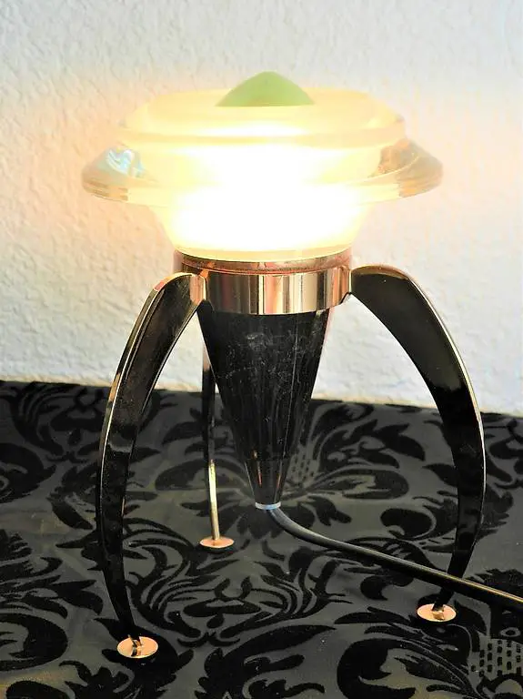 kleine Designer Tischlampe