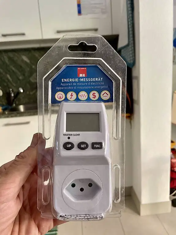 misuratore consumi energia elettrica