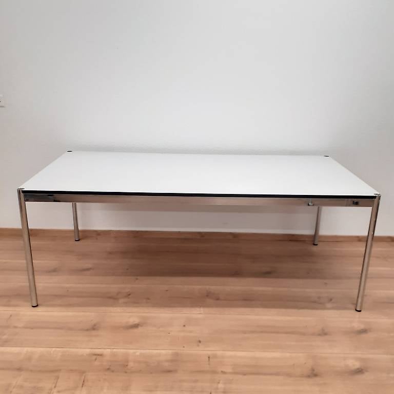 USM Haller Tisch Kunstharz 200x100