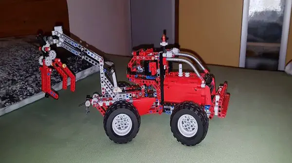 Lego Technic Waldfahrzeug und Pickup Truck