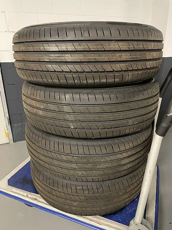 Sommerpneus Nexen 205 65 17