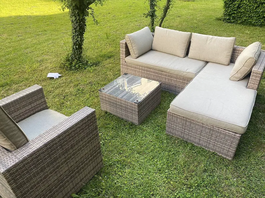 Rattan lounge ecke wie neu