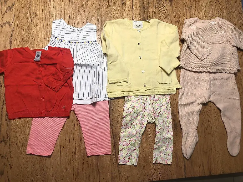 Kinderkleider div. Grössen (6 bis 12 Monate) , Markenkleider