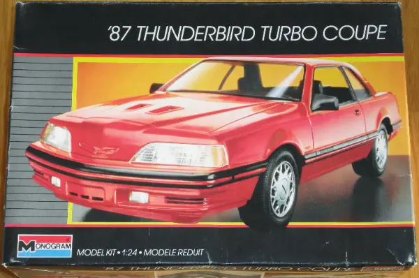 Monogram "87 Ford Thunderbird Turbo Coupe 1:24