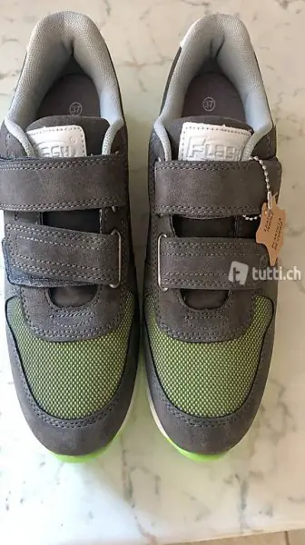 Scarpe da bambino Nr 37 NUOVE