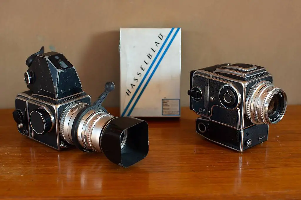 Hasselblad 500c / 500 EL/M mit 2 Objektiven und Zubehör