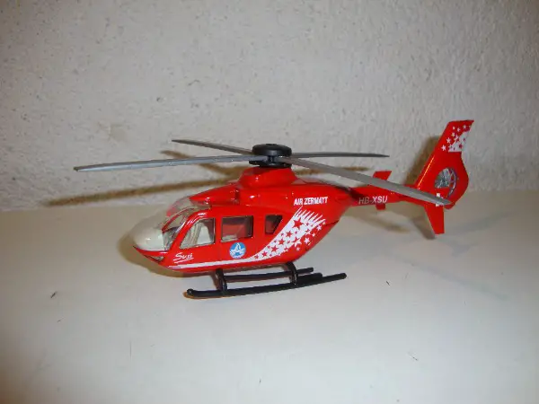 Helikopter EC-135 Air Zermatt