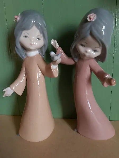 Vintage, spanisches Porzellan, Mädchen Blume im Haar, Vogel