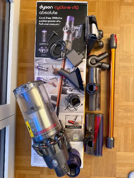 Dyson Cyclone V10 Absolute, Zustand hervorragend mit OVP