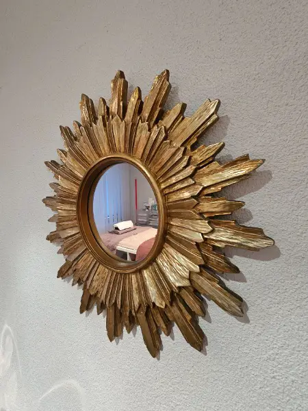 Massage mit warmen Öl.