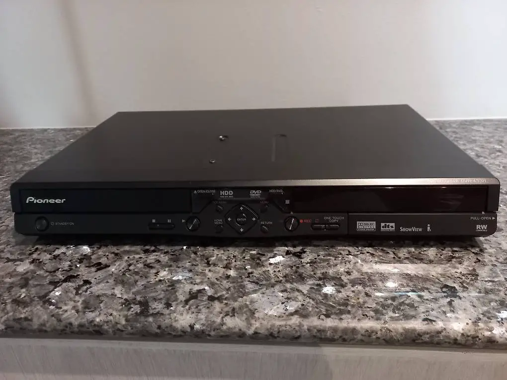 PIONEER DVD Recorder / Player, 80GB Festplatte