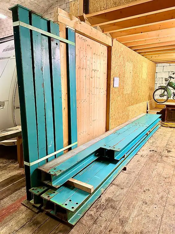 Stahlträger / H-Träger / Breitflanschträger / Stahl / massiv