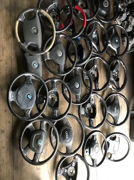 Div. Lenkräder Audi, VW, Seat, Skoda, BMW,...