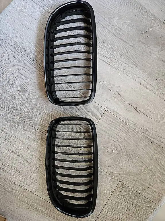 BMW e91 Nieren schwarz