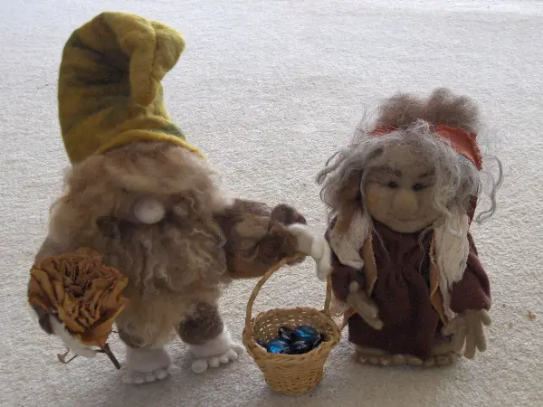 Einzigartige, in exzellenter Handarbeit gefertigte Wichtel