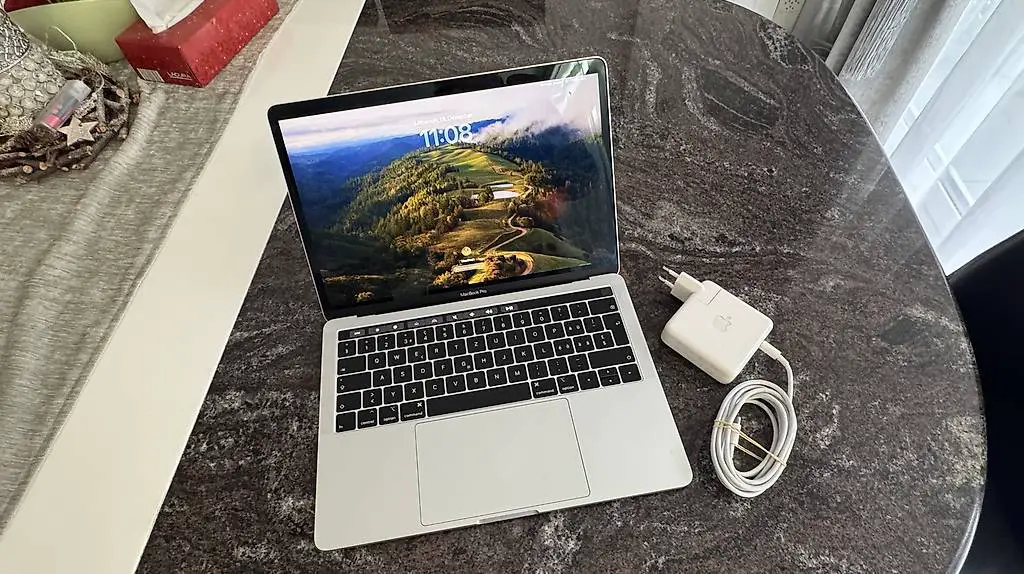 MacBook Pro (13 Zoll, 2017, Vier 3 -Top Zustand