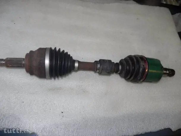  Antriebswelle vorne L Mitsubishi Outlander 2.0DID JG2007